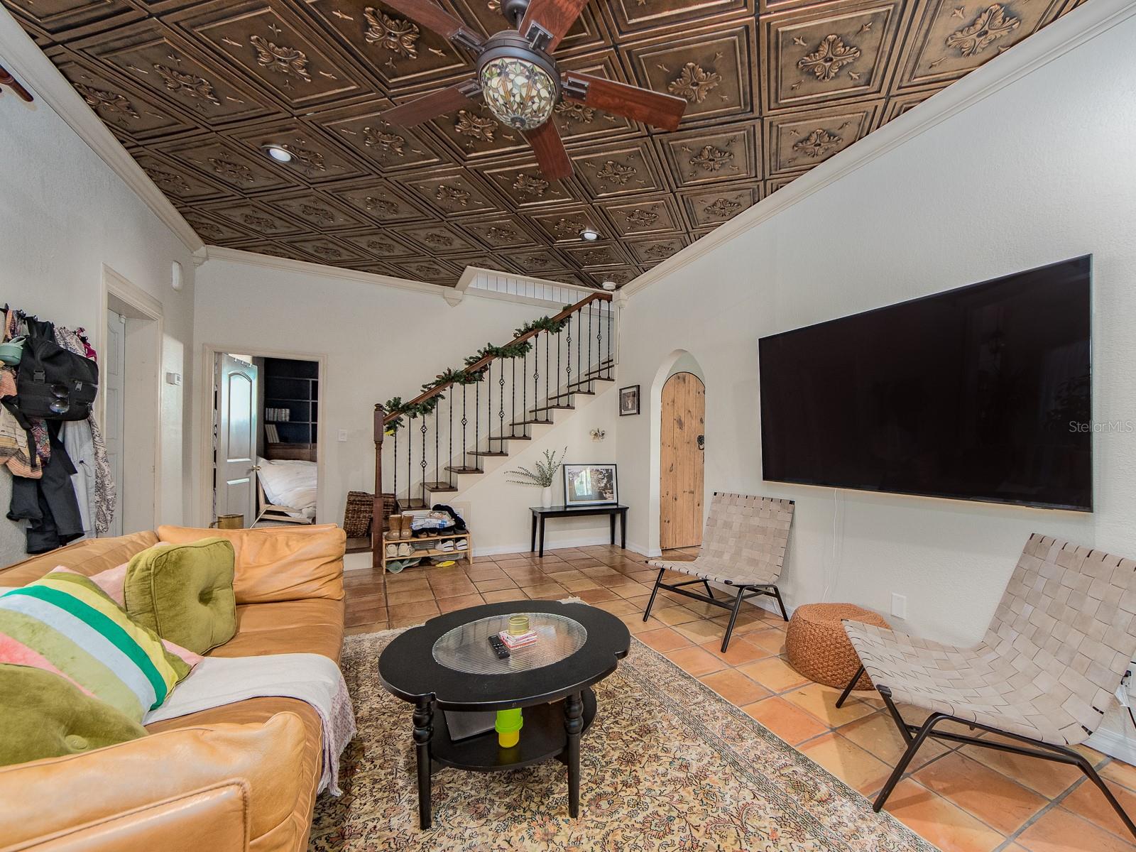 St Petersburg, Florida, 33705, United States, 6 Bedrooms Bedrooms, ,4 BathroomsBathrooms,Residential,Active,1986869