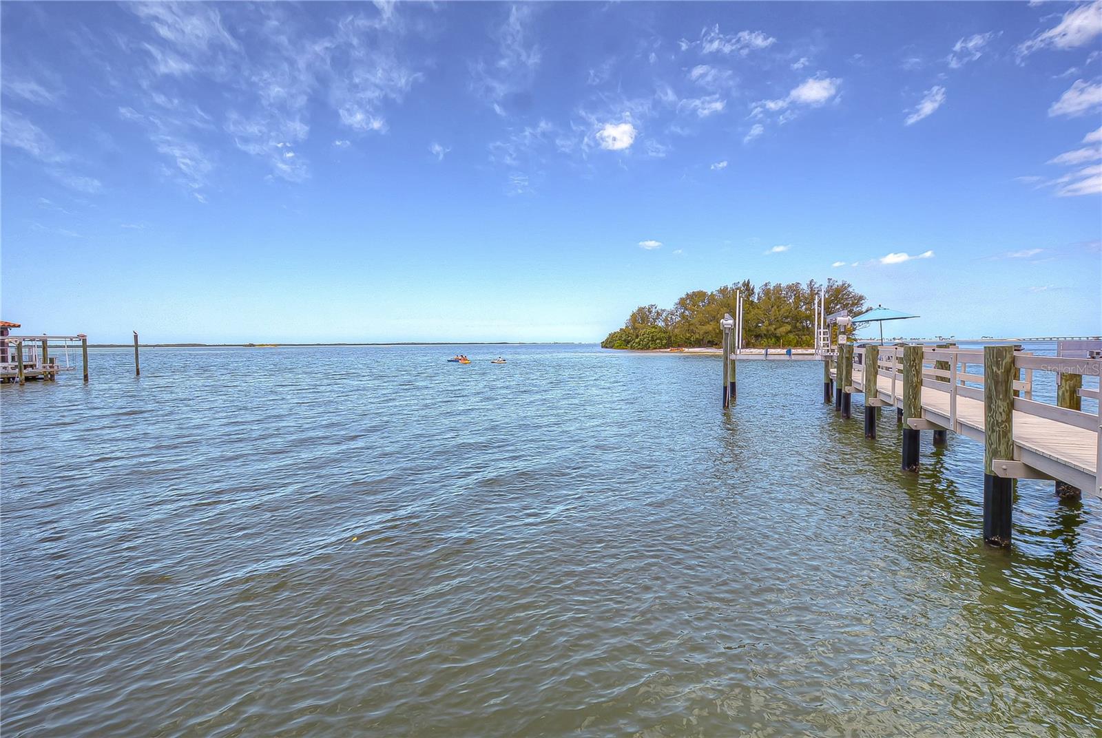 Dunedin, Florida, 34698, United States, 3 Bedrooms Bedrooms, ,3 BathroomsBathrooms,Residential,Active,1994972