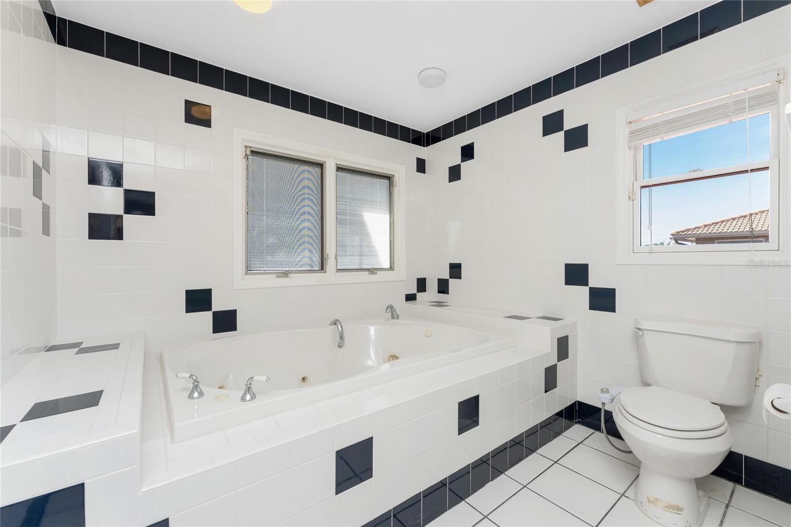 Port Charlotte, Florida, 33952, United States, 5 Bedrooms Bedrooms, ,5 BathroomsBathrooms,Residential,Active,2010210