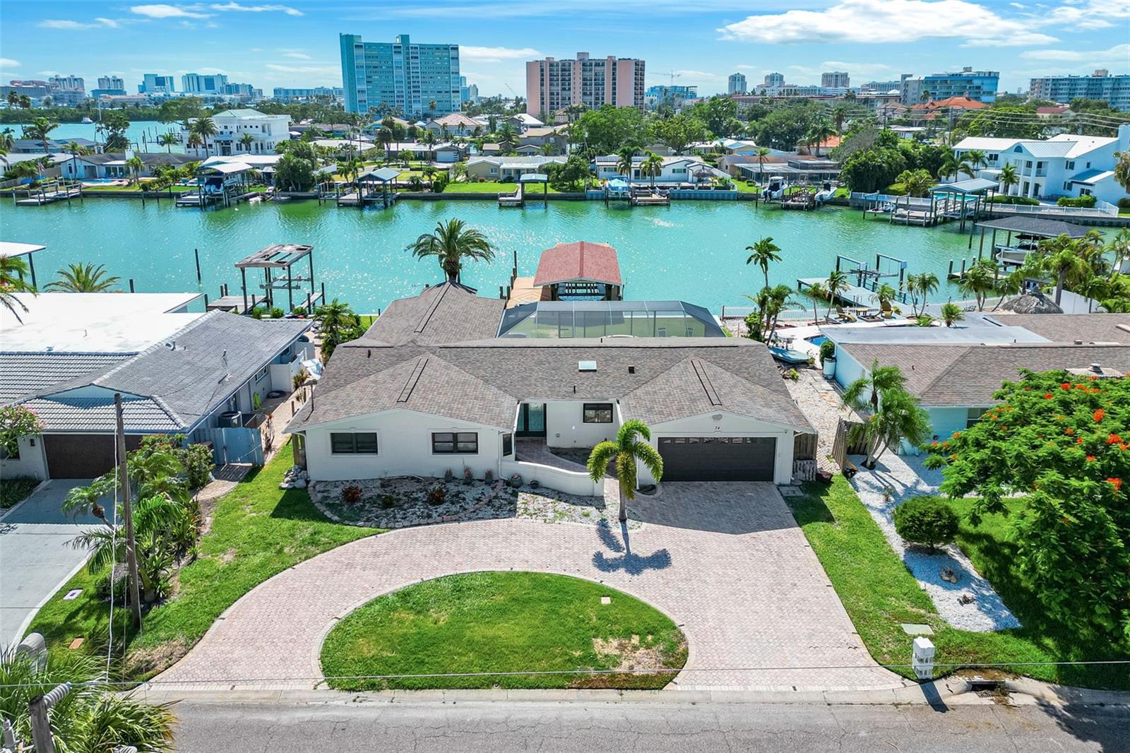 Clearwater Beach, Florida, 33767, United States, 3 Bedrooms Bedrooms, ,2 BathroomsBathrooms,Residential,Active,1894990
