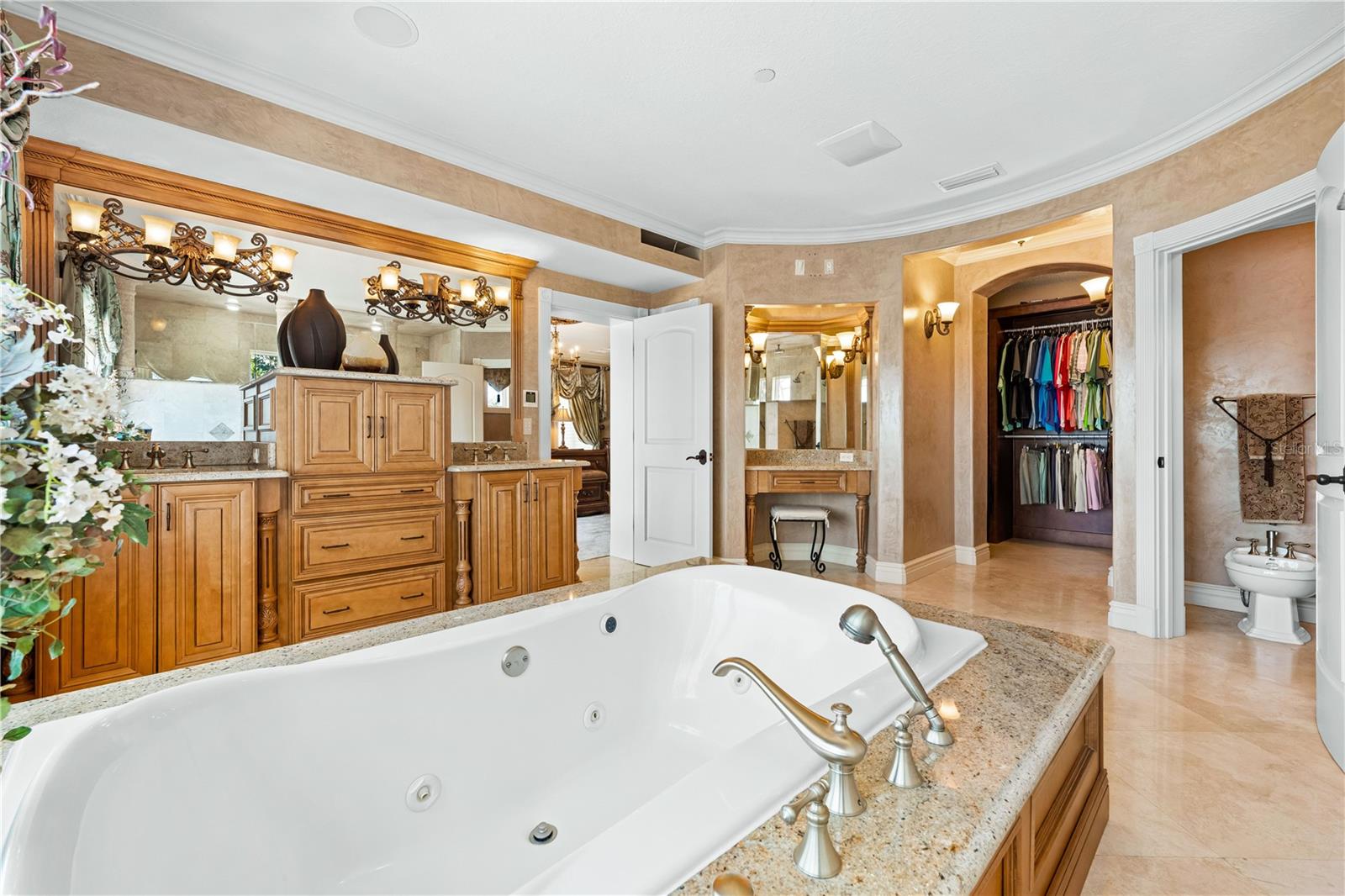 Sarasota, Florida, 34236, United States, 5 Bedrooms Bedrooms, ,6 BathroomsBathrooms,Residential,Active,1834475