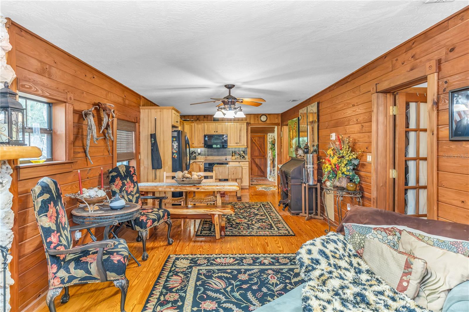 Crystal River, Florida, 34428, United States, 6 Bedrooms Bedrooms, ,5 BathroomsBathrooms,Residential,Active,1945058