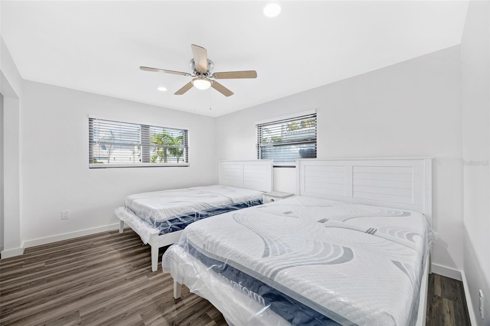 Clearwater Beach, Florida, 33767, United States, 3 Bedrooms Bedrooms, ,2 BathroomsBathrooms,Residential,Active,1894990