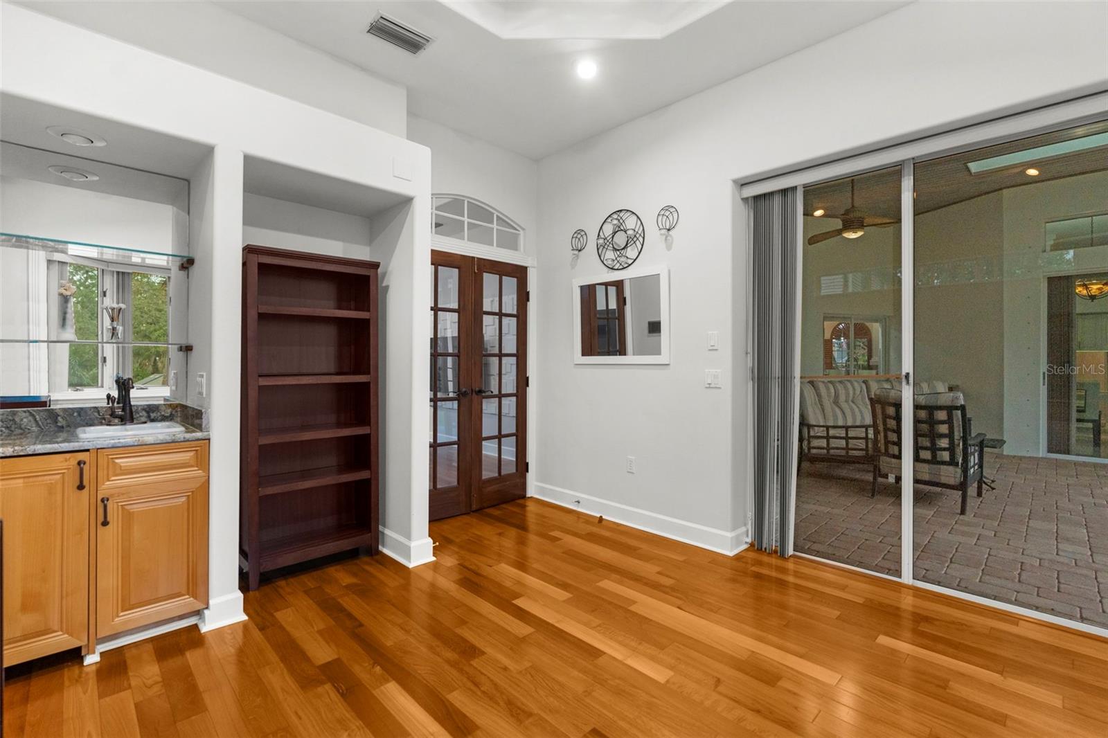 Tarpon Springs, Florida, 34689, United States, 4 Bedrooms Bedrooms, ,3 BathroomsBathrooms,Residential,Active,1900413