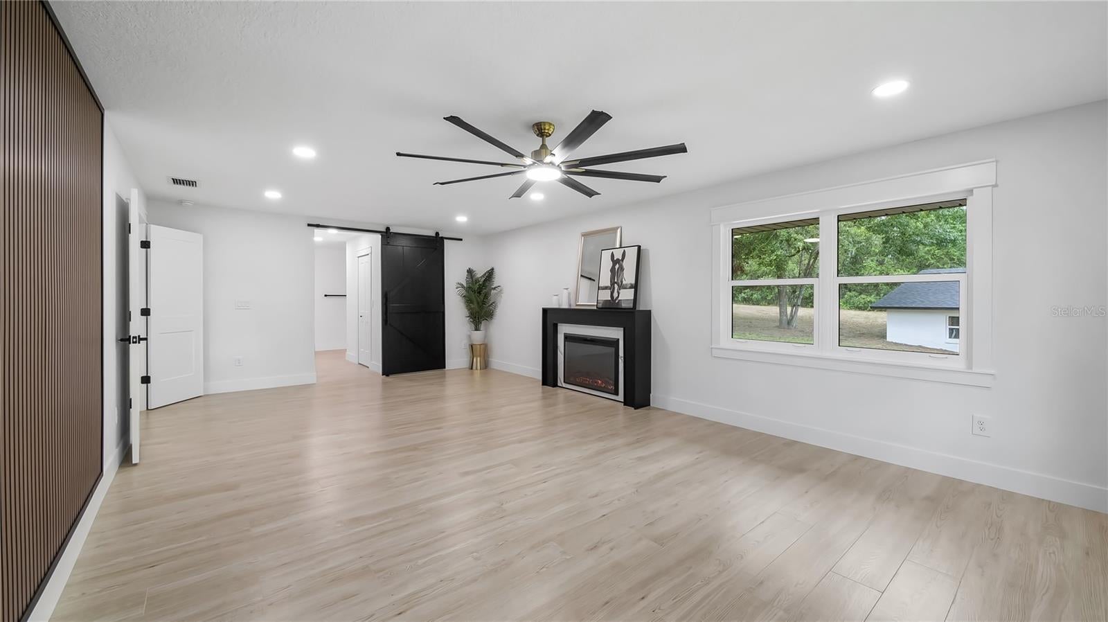 Montverde, Florida, 34756, United States, 4 Bedrooms Bedrooms, ,3 BathroomsBathrooms,Residential,Active,1904751