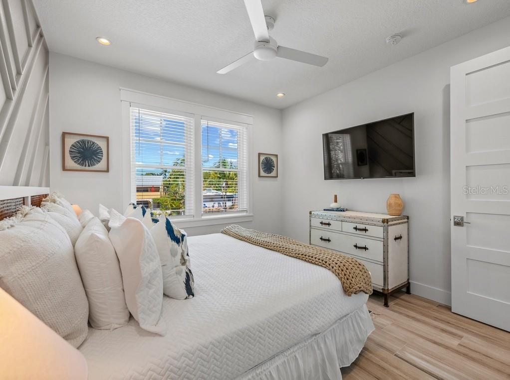Sarasota, Florida, 34236, United States, 8 Bedrooms Bedrooms, ,10 BathroomsBathrooms,Residential,Active,2044131