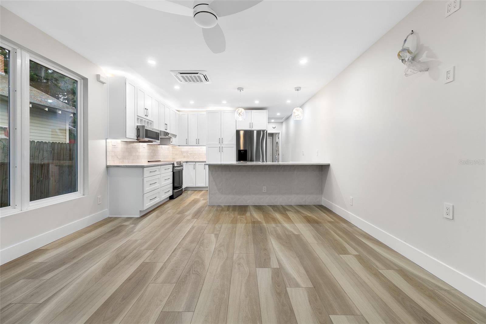 Orlando, Florida, 32801, United States, ,4 BathroomsBathrooms,Residential,Active,1703548