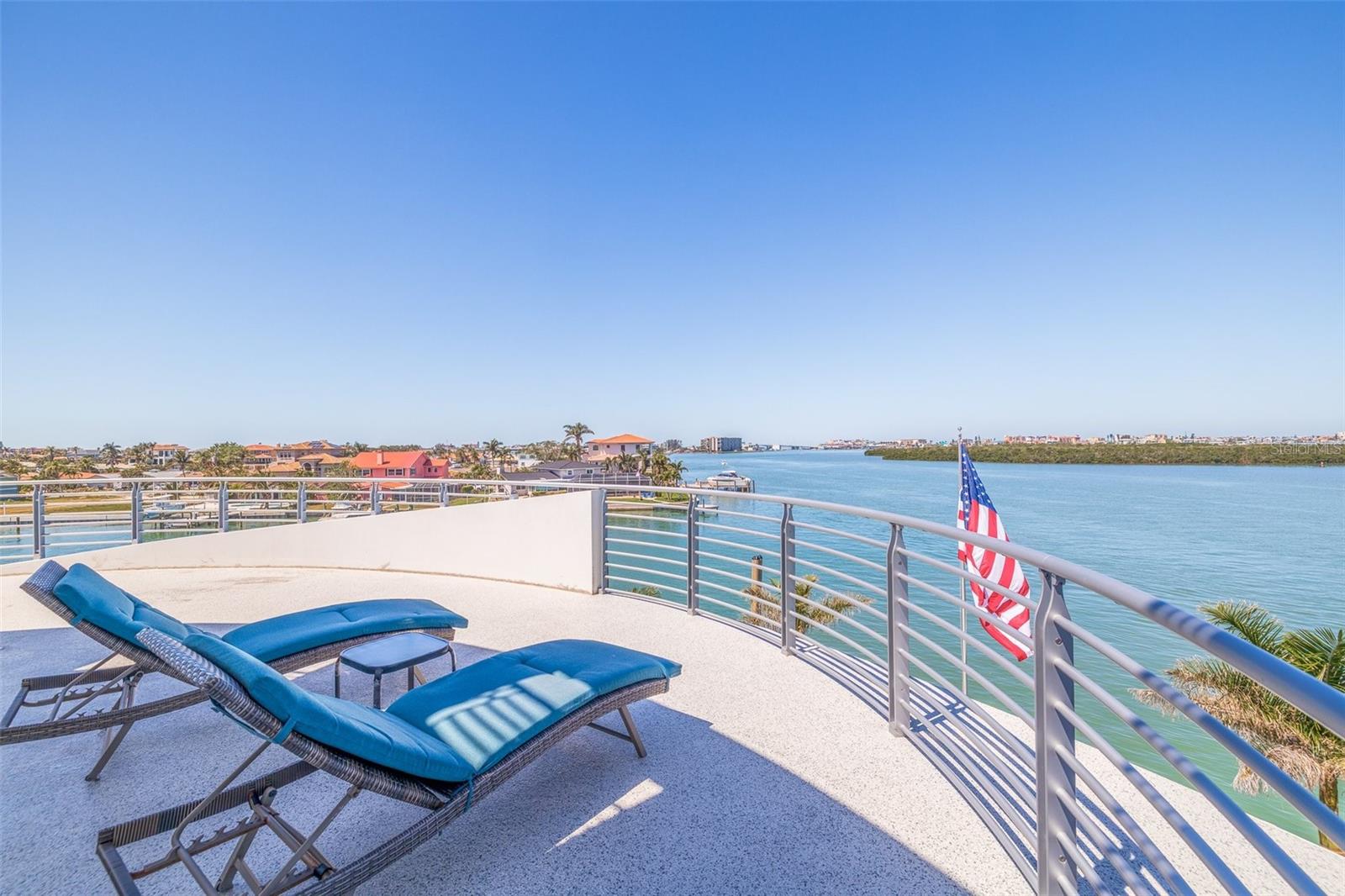 Treasure Island, Florida, 33706, United States, ,7 BathroomsBathrooms,Residential,Active,1772746