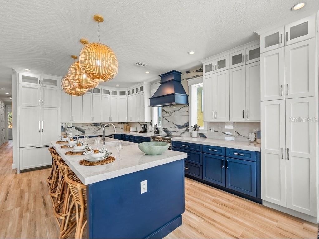 Sarasota, Florida, 34236, United States, 8 Bedrooms Bedrooms, ,10 BathroomsBathrooms,Residential,Active,2044131