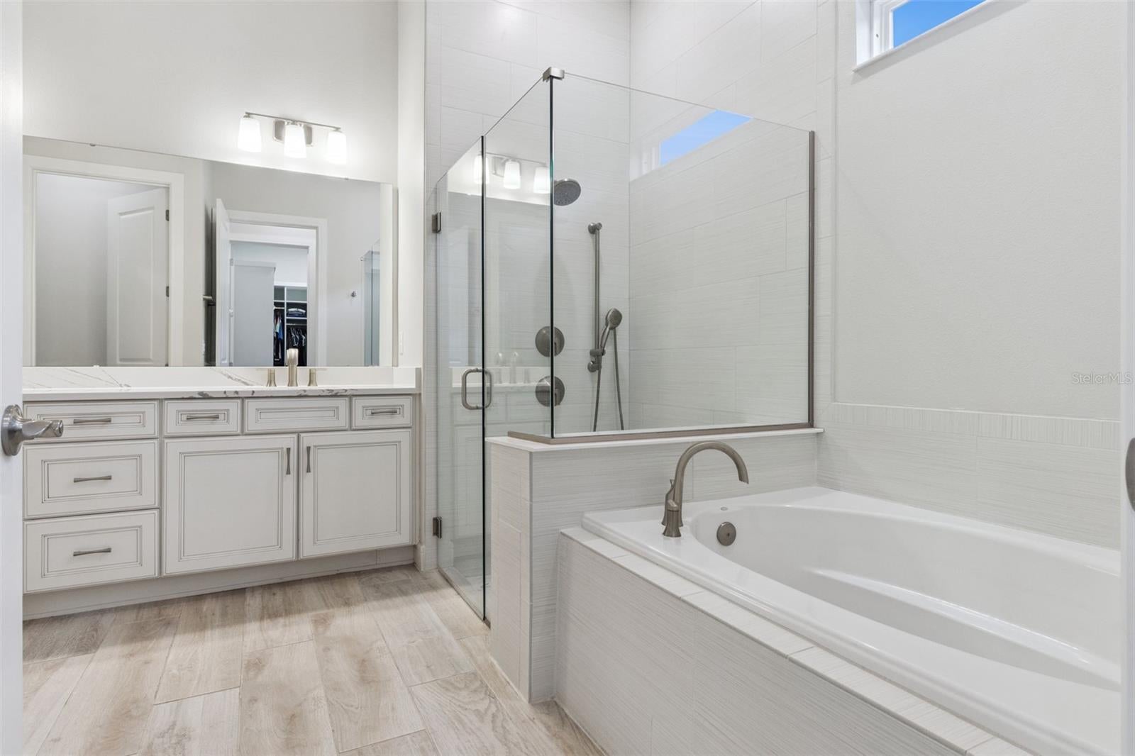 St Cloud, Florida, 34771, United States, 3 Bedrooms Bedrooms, ,4 BathroomsBathrooms,Residential,Active,1985869