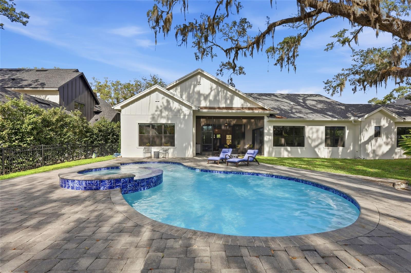 Winter Garden, Florida, 34787, United States, 5 Bedrooms Bedrooms, ,3 BathroomsBathrooms,Residential,Active,2009833