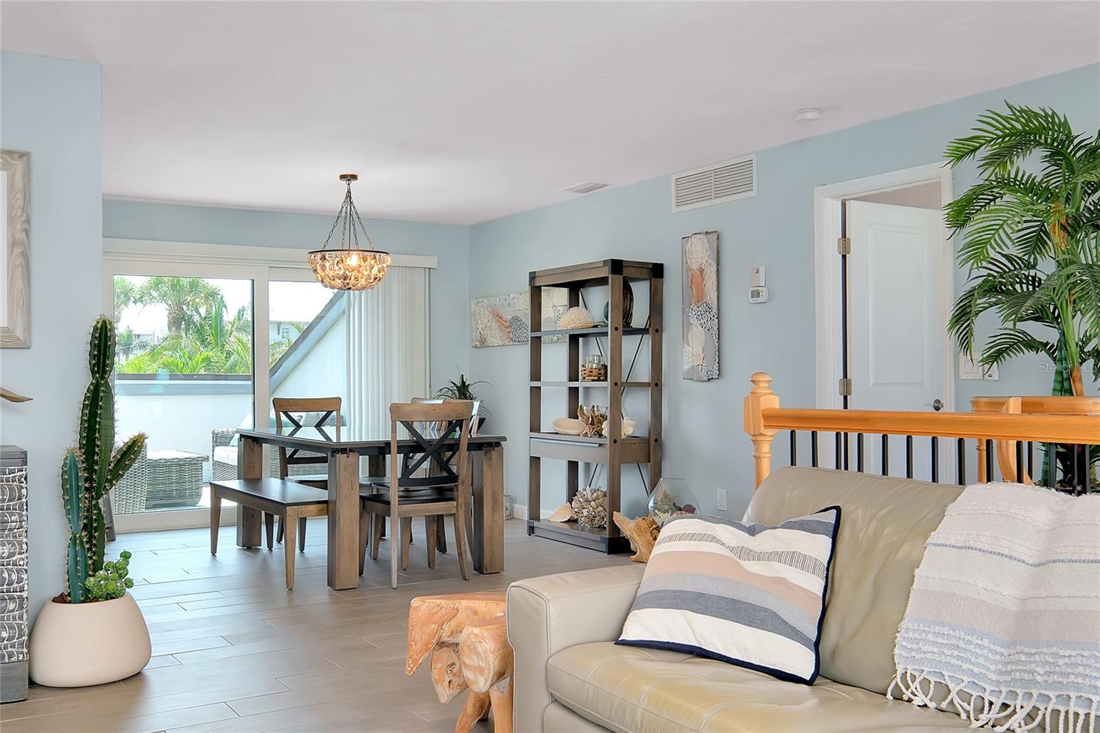 Sarasota, Florida, 34242, United States, 3 Bedrooms Bedrooms, ,2 BathroomsBathrooms,Residential,Active,1987232