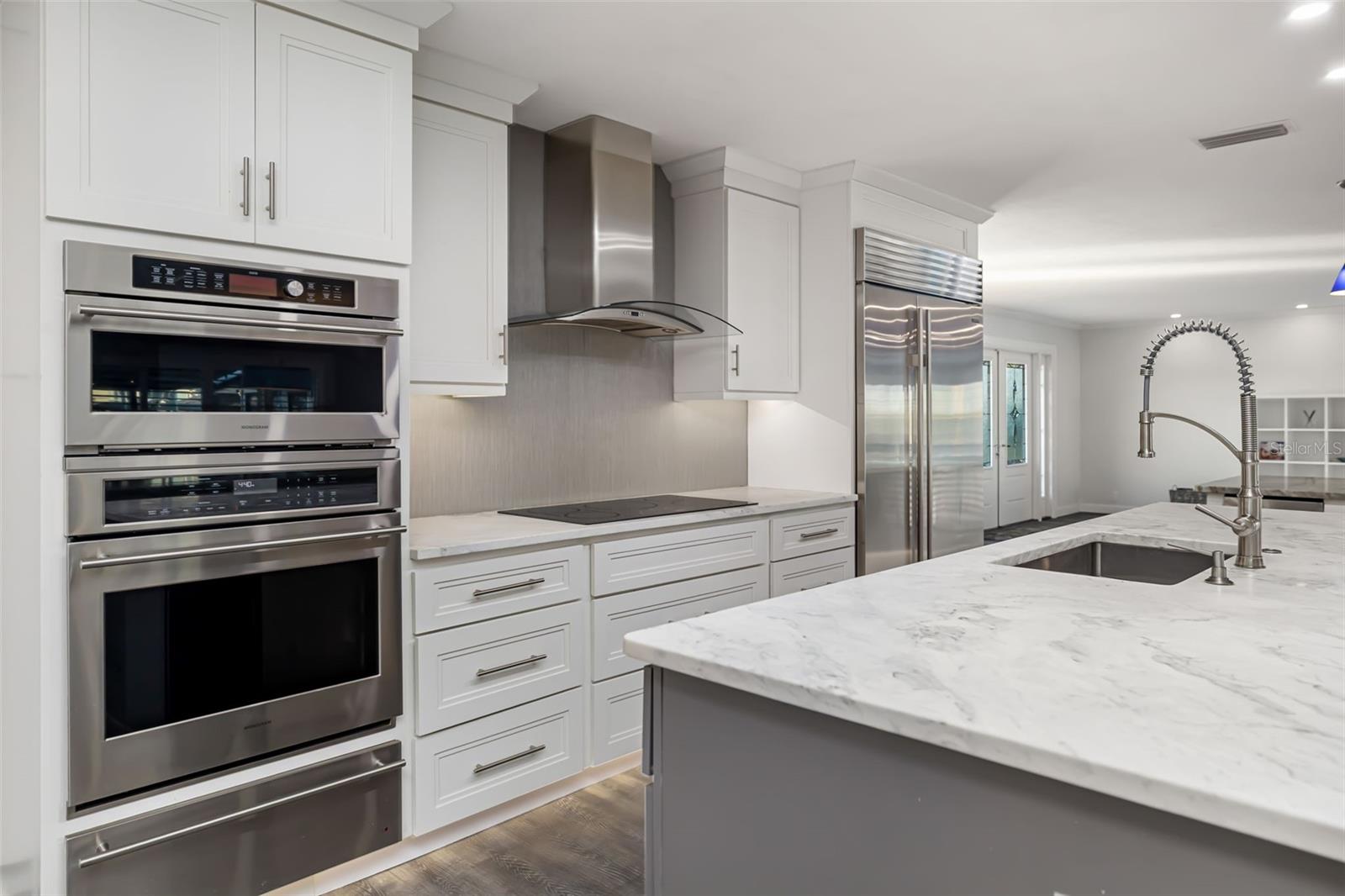 Bradenton, Florida, 34210, United States, 3 Bedrooms Bedrooms, ,3 BathroomsBathrooms,Residential,Active,1993663