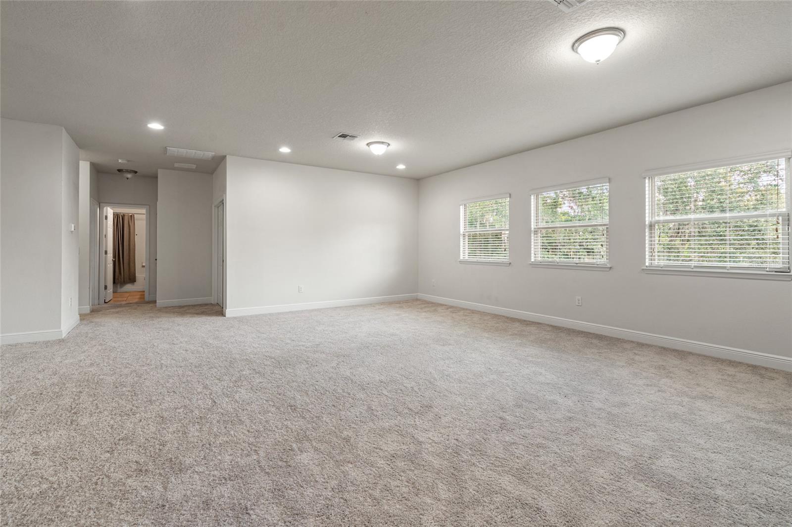 Lutz, Florida, 33549, United States, 7 Bedrooms Bedrooms, ,5 BathroomsBathrooms,Residential,Active,1934823