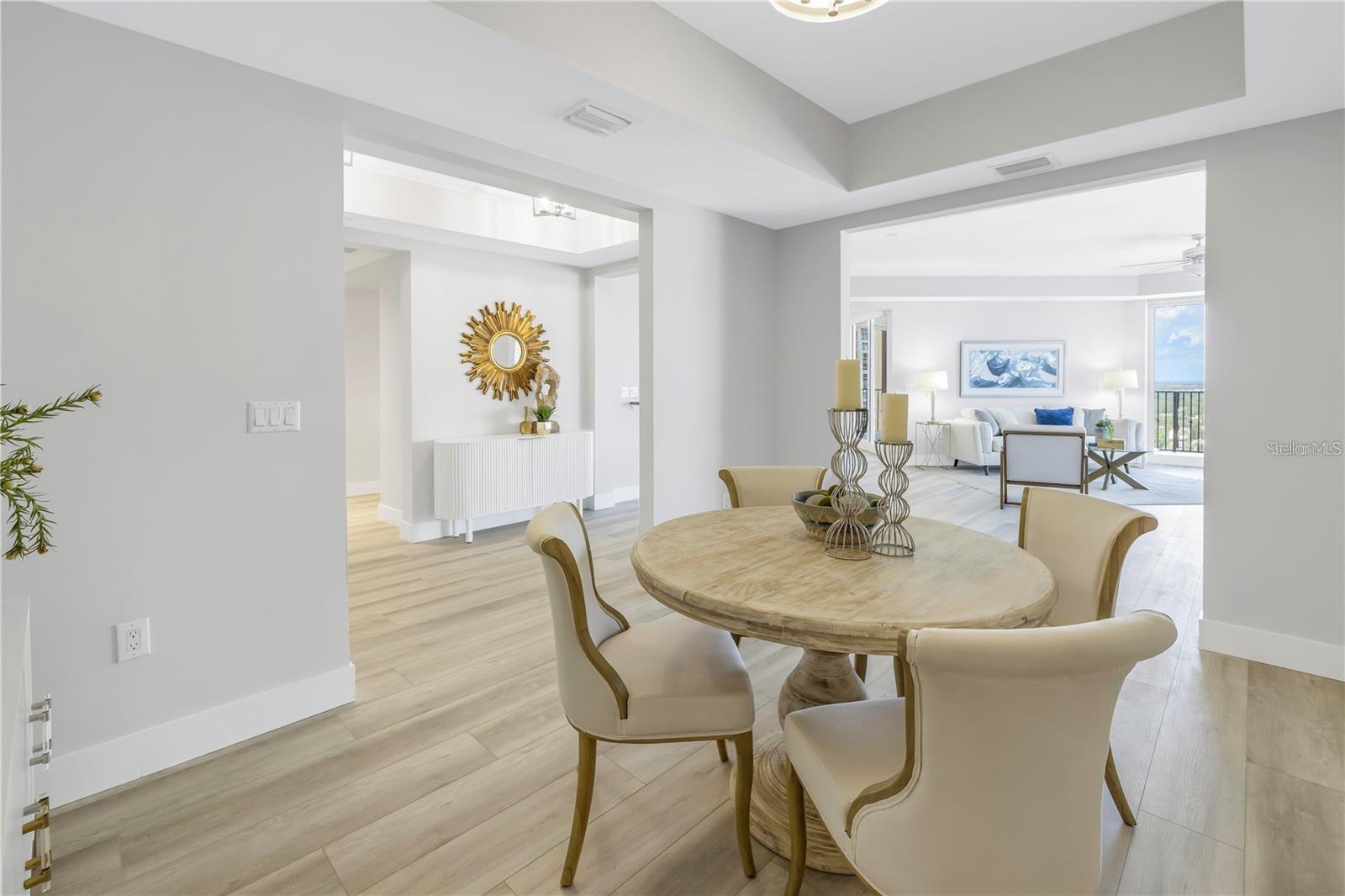 St Petersburg, Florida, 33701, United States, 2 Bedrooms Bedrooms, ,3 BathroomsBathrooms,Residential,Active,1888963