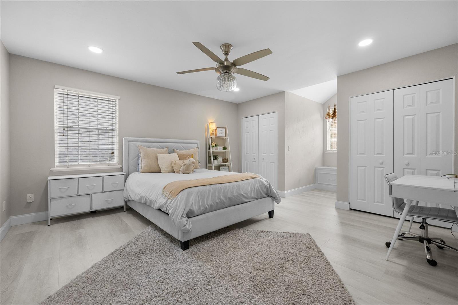 Alachua, Florida, 32615, United States, 5 Bedrooms Bedrooms, ,7 BathroomsBathrooms,Residential,Active,2009170