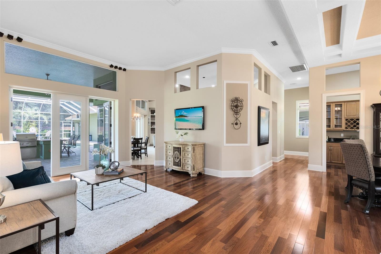 Winter Springs, Florida, 32708, United States, 5 Bedrooms Bedrooms, ,5 BathroomsBathrooms,Residential,Active,1922519