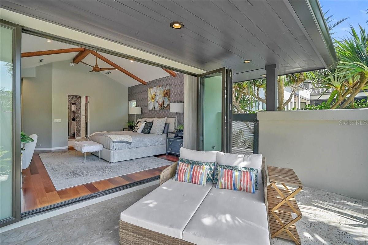 Sarasota, Florida, 34236, United States, 2 Bedrooms Bedrooms, ,4 BathroomsBathrooms,Residential,Active,2044994