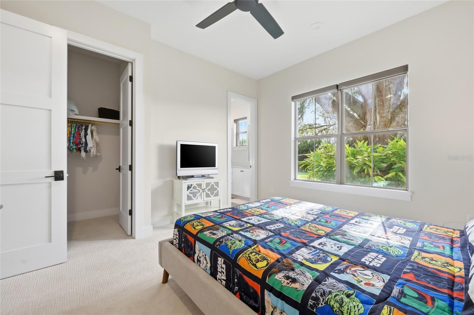 Winter Garden, Florida, 34787, United States, 5 Bedrooms Bedrooms, ,3 BathroomsBathrooms,Residential,Active,2009833