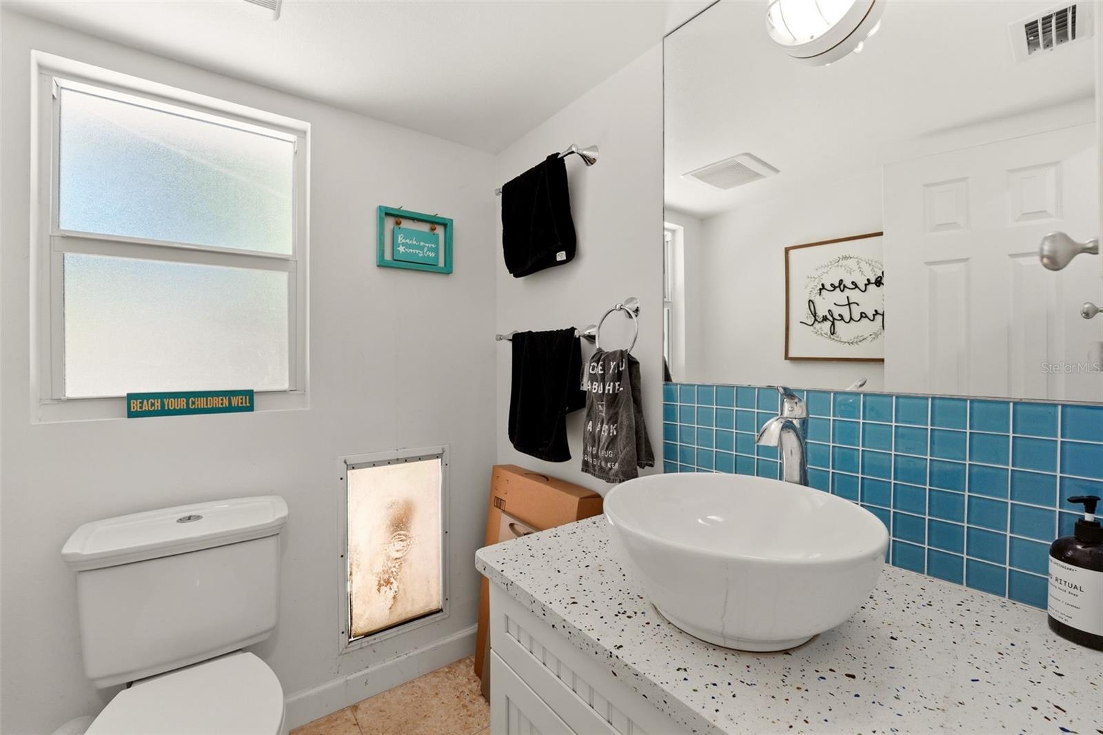 Sarasota, Florida, 34242, United States, 5 Bedrooms Bedrooms, ,4 BathroomsBathrooms,Residential,Active,2045533