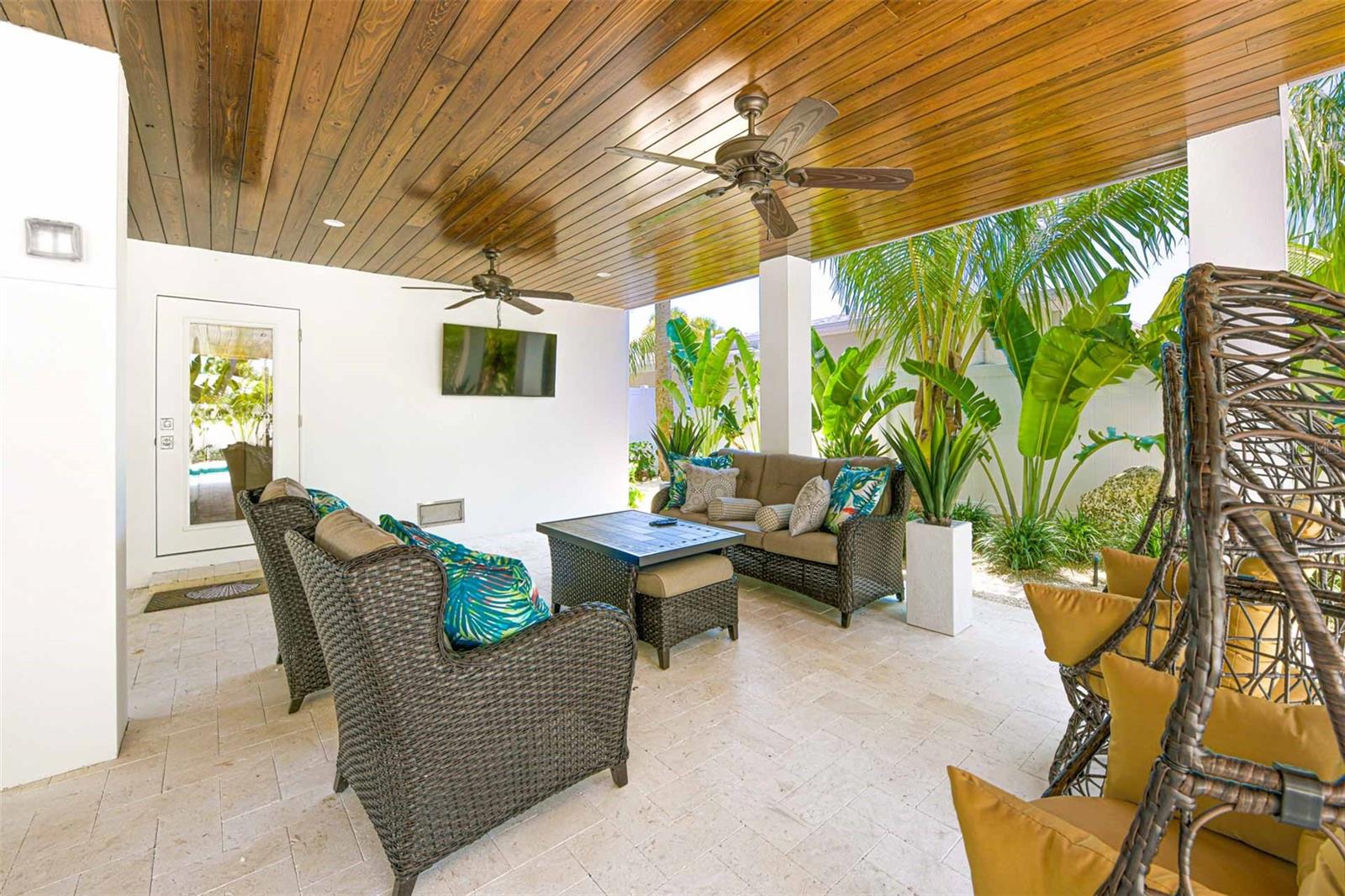 Sarasota, Florida, 34236, United States, 7 Bedrooms Bedrooms, ,8 BathroomsBathrooms,Residential,Active,1774005