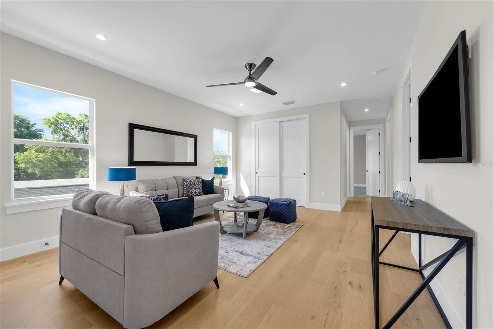 Orlando, Florida, 32804, United States, 5 Bedrooms Bedrooms, ,4 BathroomsBathrooms,Residential,Active,1702896