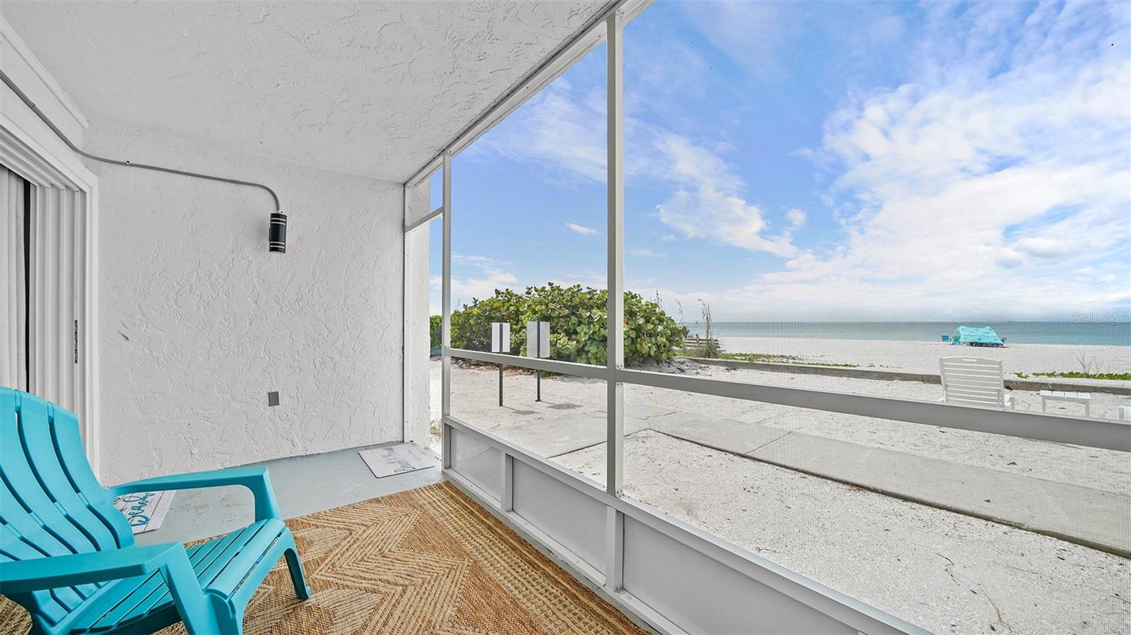 Holmes Beach, Florida, 34217, United States, 1 Bedroom Bedrooms, ,1 BathroomBathrooms,Residential,Active,1971768