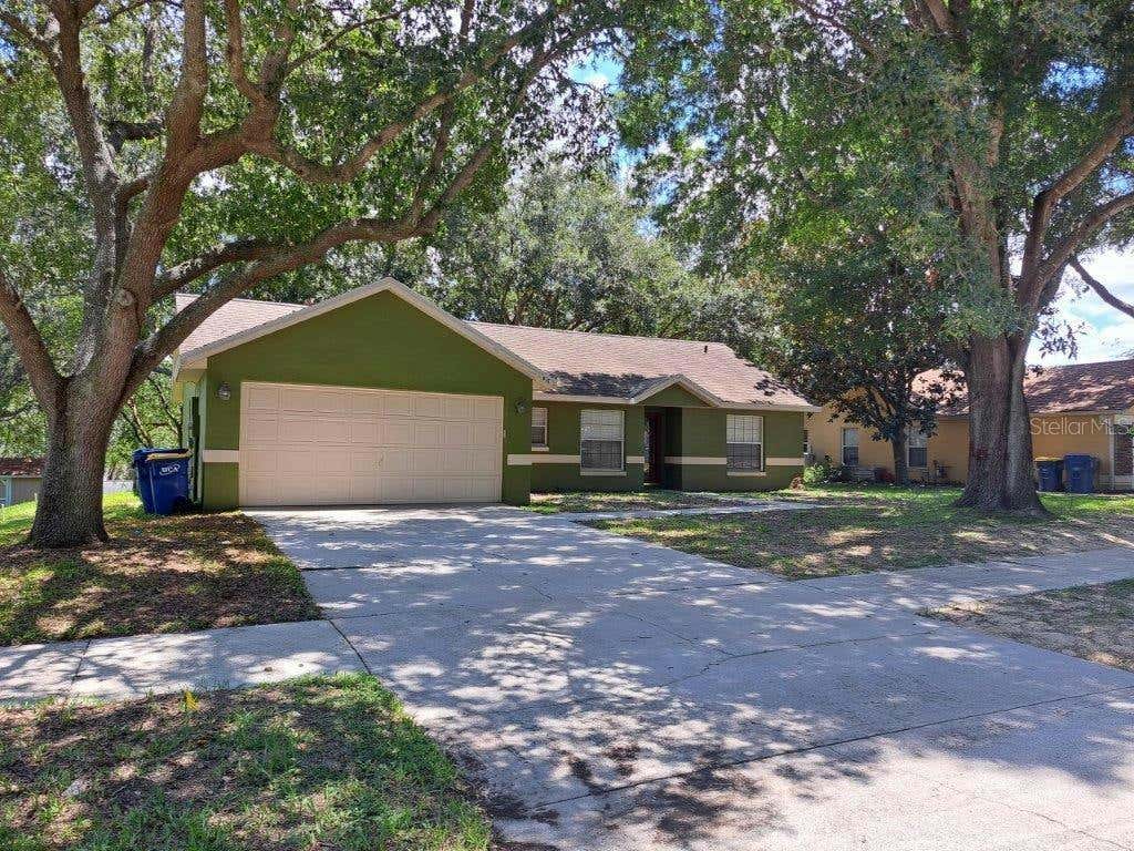 815 MAPLE FOREST AVE, MINNEOLA, FL 34715, photo 1 of 11