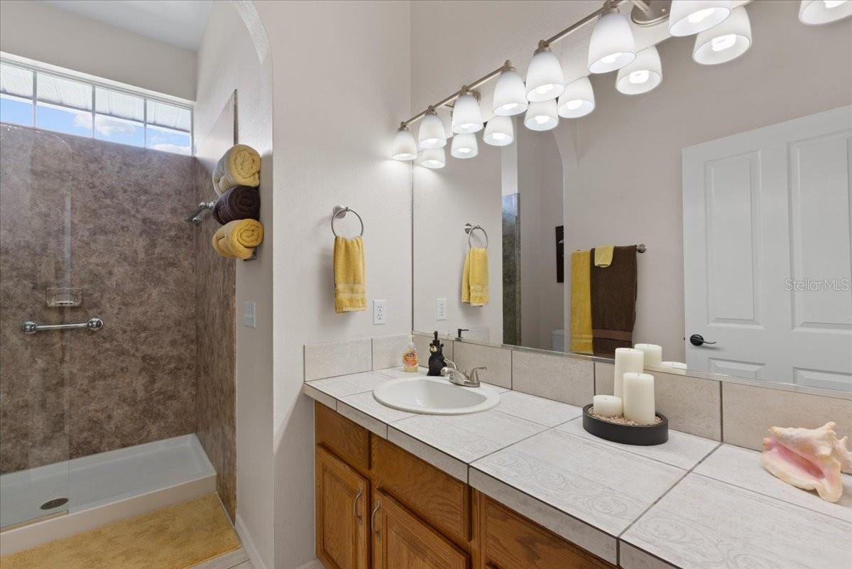 Chiefland, Florida, 32626, United States, 4 Bedrooms Bedrooms, ,5 BathroomsBathrooms,Residential,Active,1954337