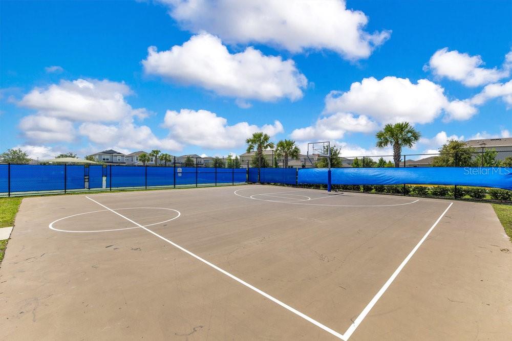 Orlando, Florida, 32827, United States, 4 Bedrooms Bedrooms, ,3 BathroomsBathrooms,Residential,Active,1849519