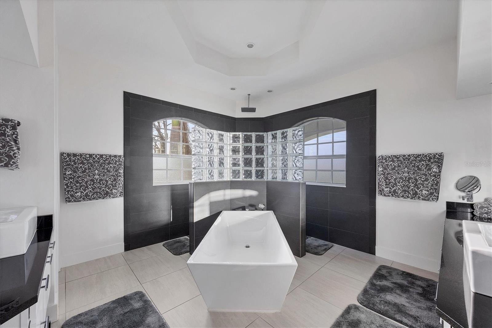 Englewood, Florida, 34224, United States, 4 Bedrooms Bedrooms, ,4 BathroomsBathrooms,Residential,Active,1941119