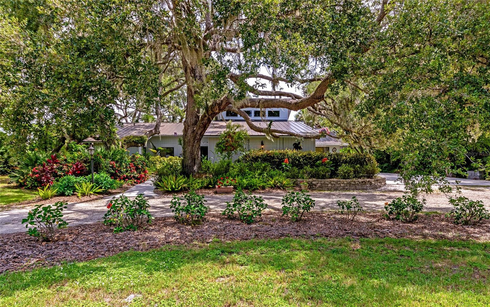 Sarasota, Florida, 34232, United States, 5 Bedrooms Bedrooms, ,3 BathroomsBathrooms,Residential,Active,1953667