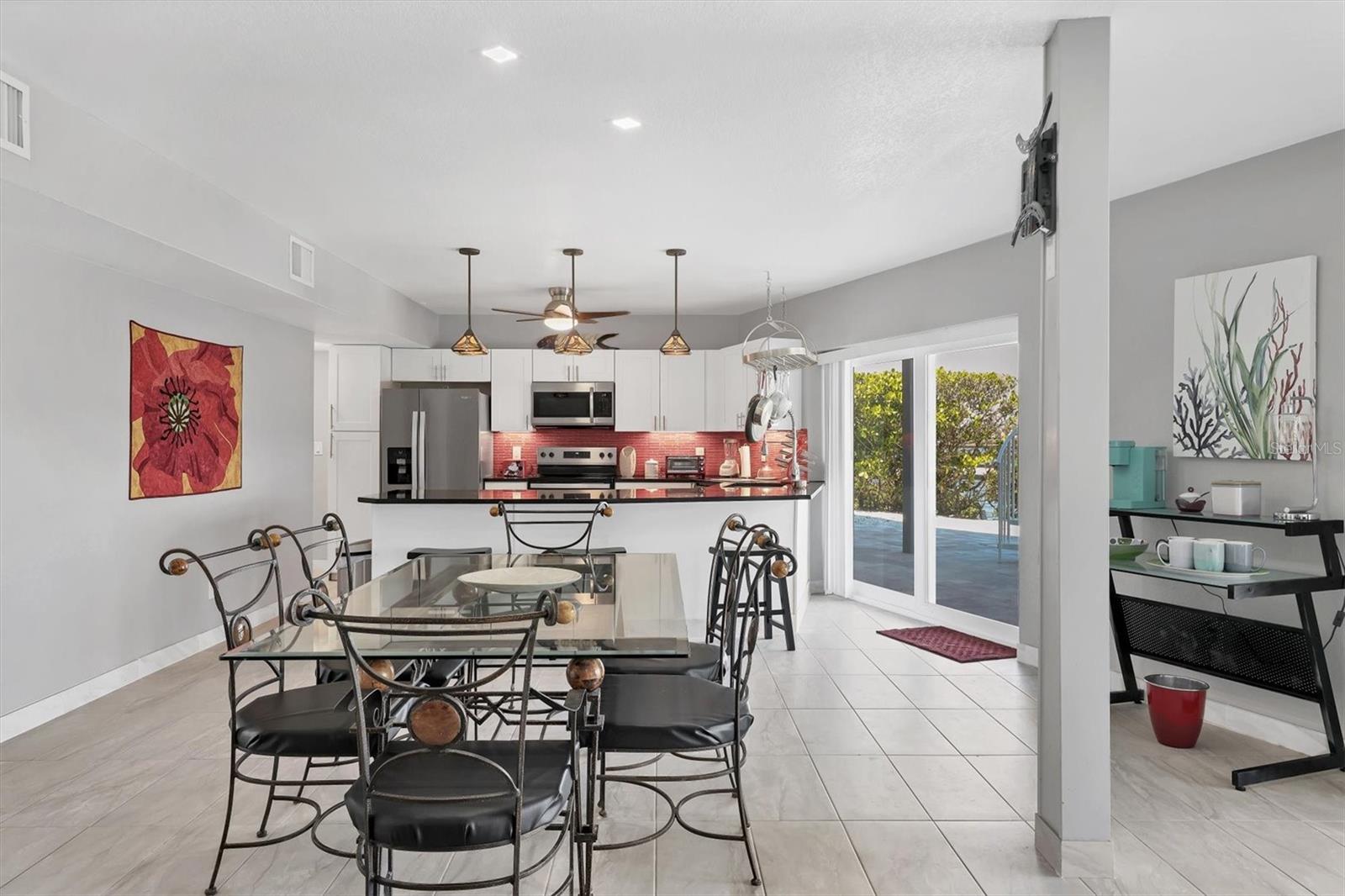 Englewood, Florida, 34223, United States, 4 Bedrooms Bedrooms, ,5 BathroomsBathrooms,Residential,Active,2012194