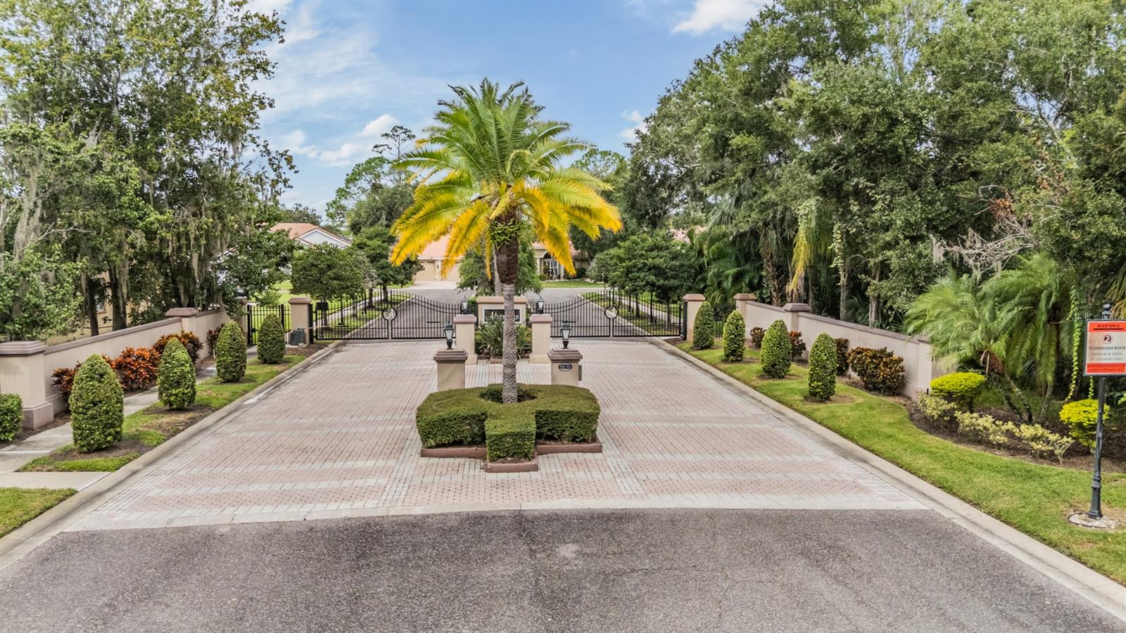 Oldsmar, Florida, 34677, United States, 5 Bedrooms Bedrooms, ,4 BathroomsBathrooms,Residential,Active,1946542