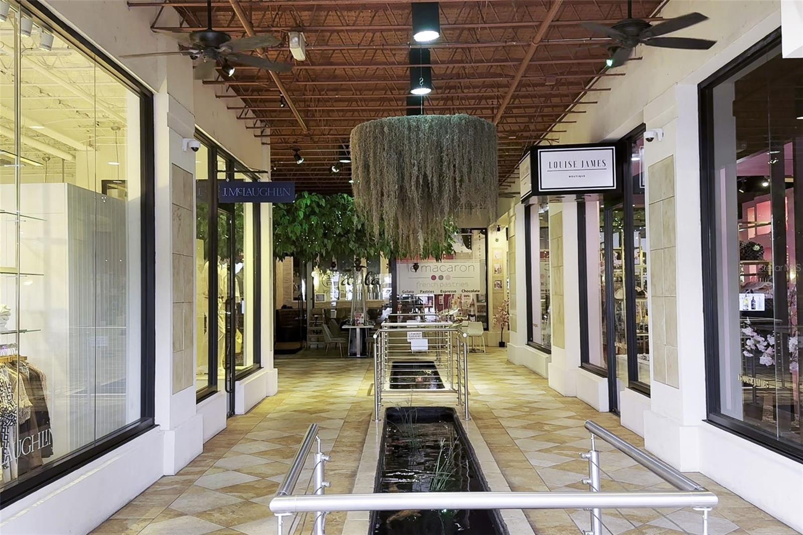 Winter Park, Florida, 32789, United States, 6 Bedrooms Bedrooms, ,4 BathroomsBathrooms,Residential,Active,1710765