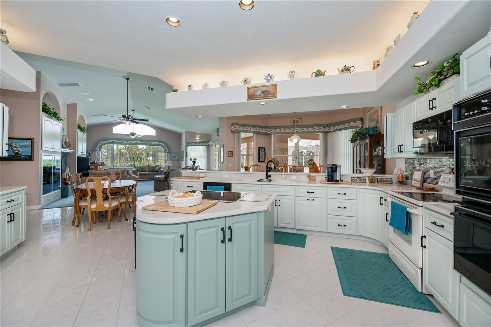 Punta Gorda, Florida, 33982, United States, ,5 BathroomsBathrooms,Residential,Active,1869106