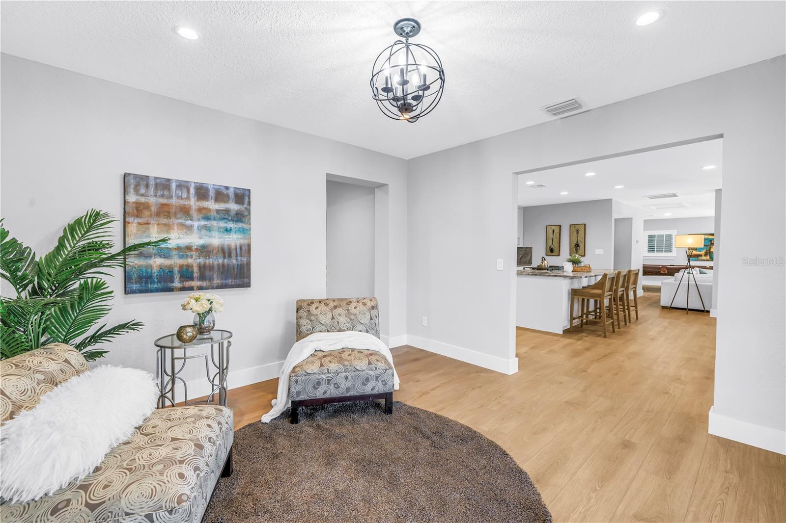 St Petersburg, Florida, 33704, United States, 4 Bedrooms Bedrooms, ,4 BathroomsBathrooms,Residential,Active,2013913