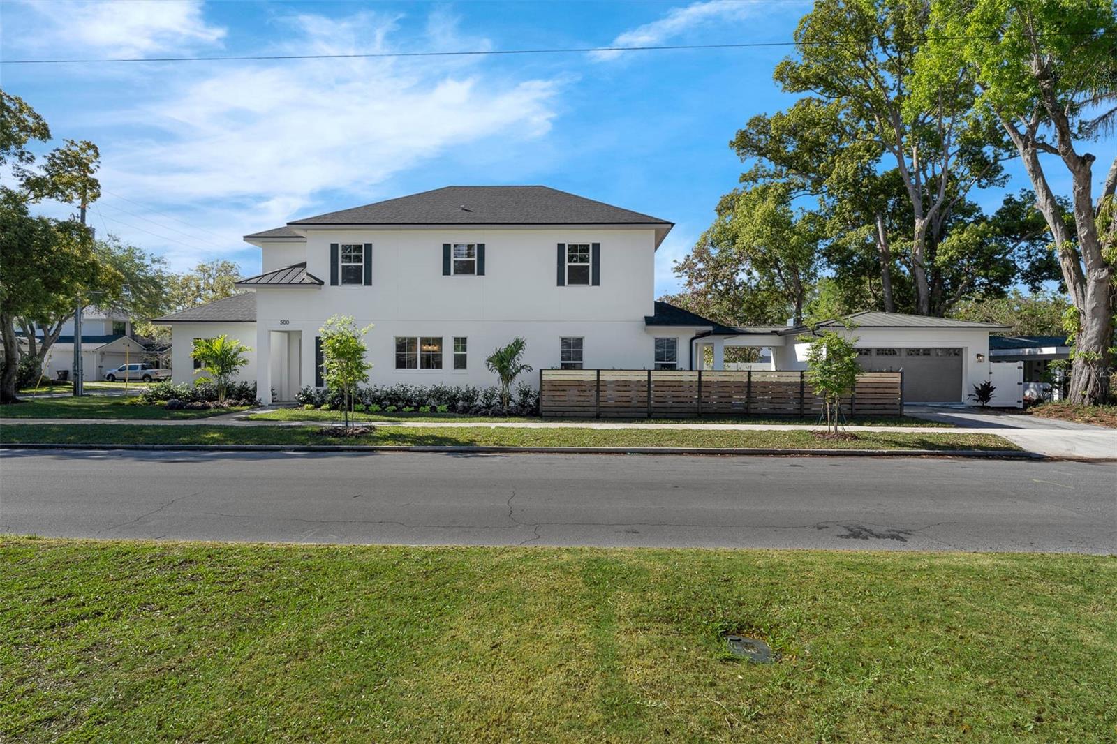 Orlando, Florida, 32804, United States, 5 Bedrooms Bedrooms, ,4 BathroomsBathrooms,Residential,Active,1702896