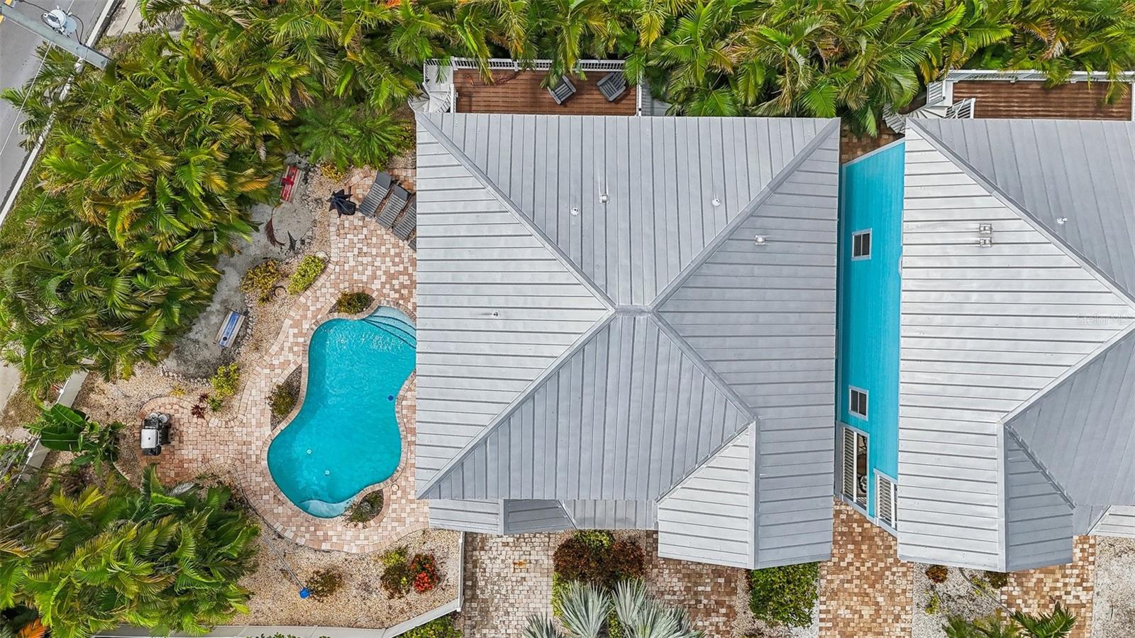 Holmes Beach, Florida, 34217, United States, 4 Bedrooms Bedrooms, ,3 BathroomsBathrooms,Residential,Active,1876877