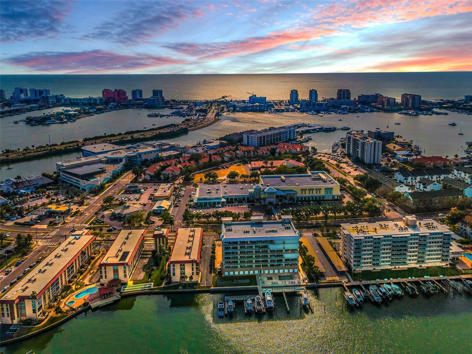 Clearwater Beach, Florida, 33767, United States, 3 Bedrooms Bedrooms, ,2 BathroomsBathrooms,Residential,Active,1998584