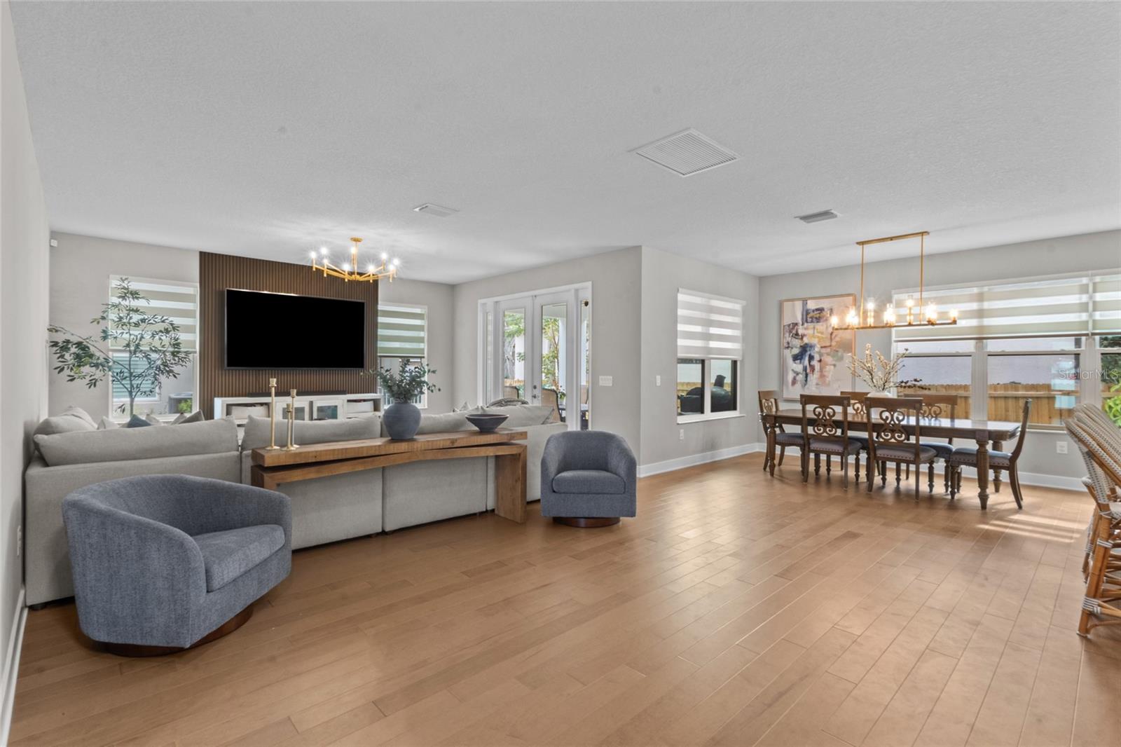 Tampa, Florida, 33609, United States, 4 Bedrooms Bedrooms, ,4 BathroomsBathrooms,Residential,Active,2010143