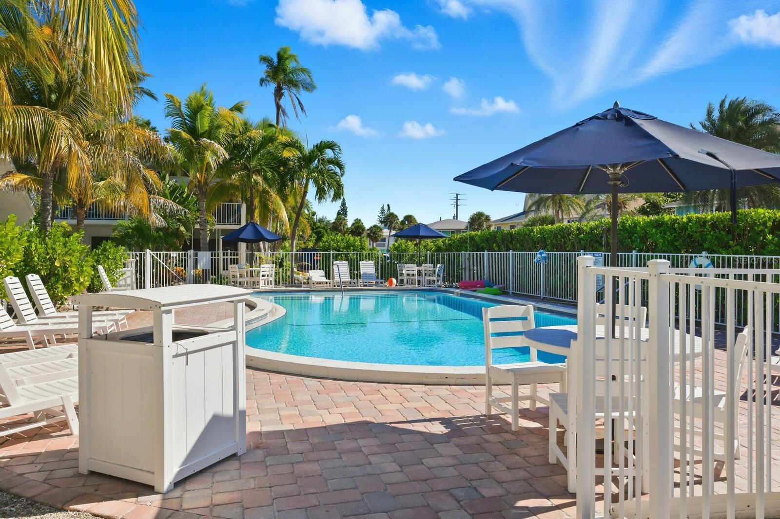 Holmes Beach, Florida, 34217, United States, 1 Bedroom Bedrooms, ,1 BathroomBathrooms,Residential,Active,1971768