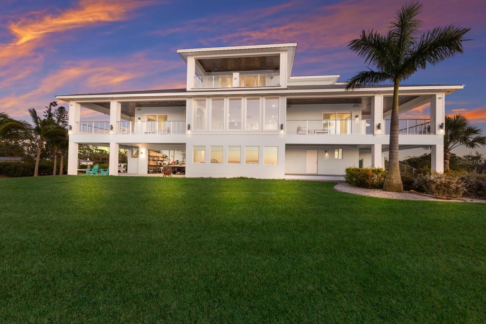 Bradenton, Florida, 34208, United States, ,5 BathroomsBathrooms,Residential,Active,1745633