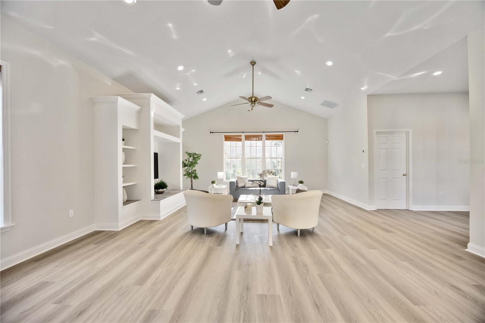 Nokomis, Florida, 34275, United States, 5 Bedrooms Bedrooms, ,5 BathroomsBathrooms,Residential,Active,1905473