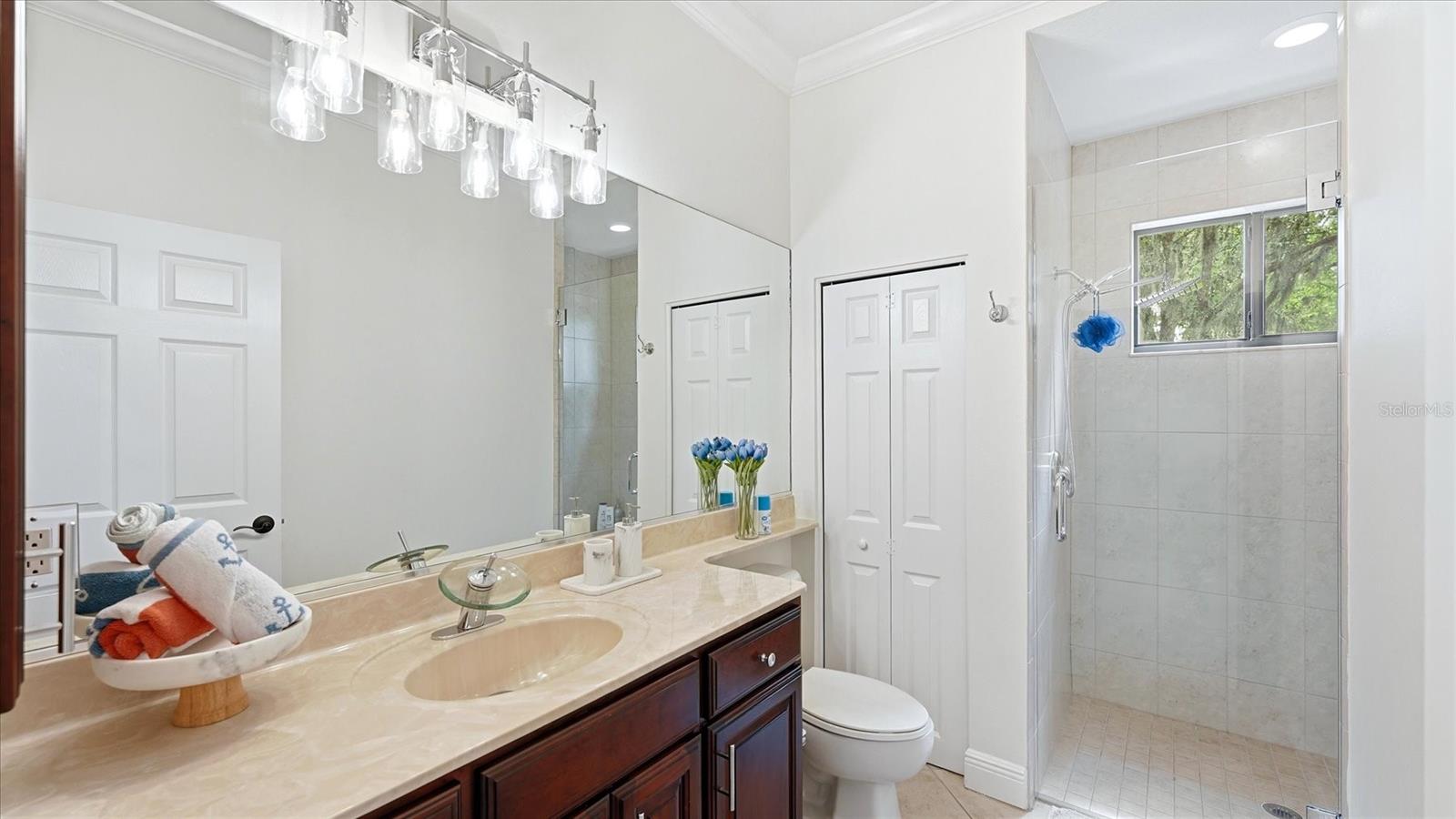 Sarasota, Florida, 34240, United States, 5 Bedrooms Bedrooms, ,4 BathroomsBathrooms,Residential,Active,2051990