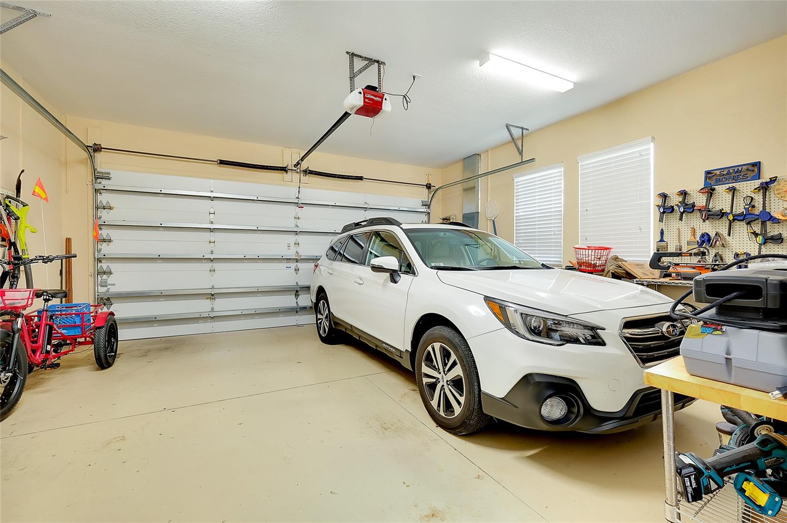 Venice, Florida, 34285, United States, 3 Bedrooms Bedrooms, ,3 BathroomsBathrooms,Residential,Active,2008926