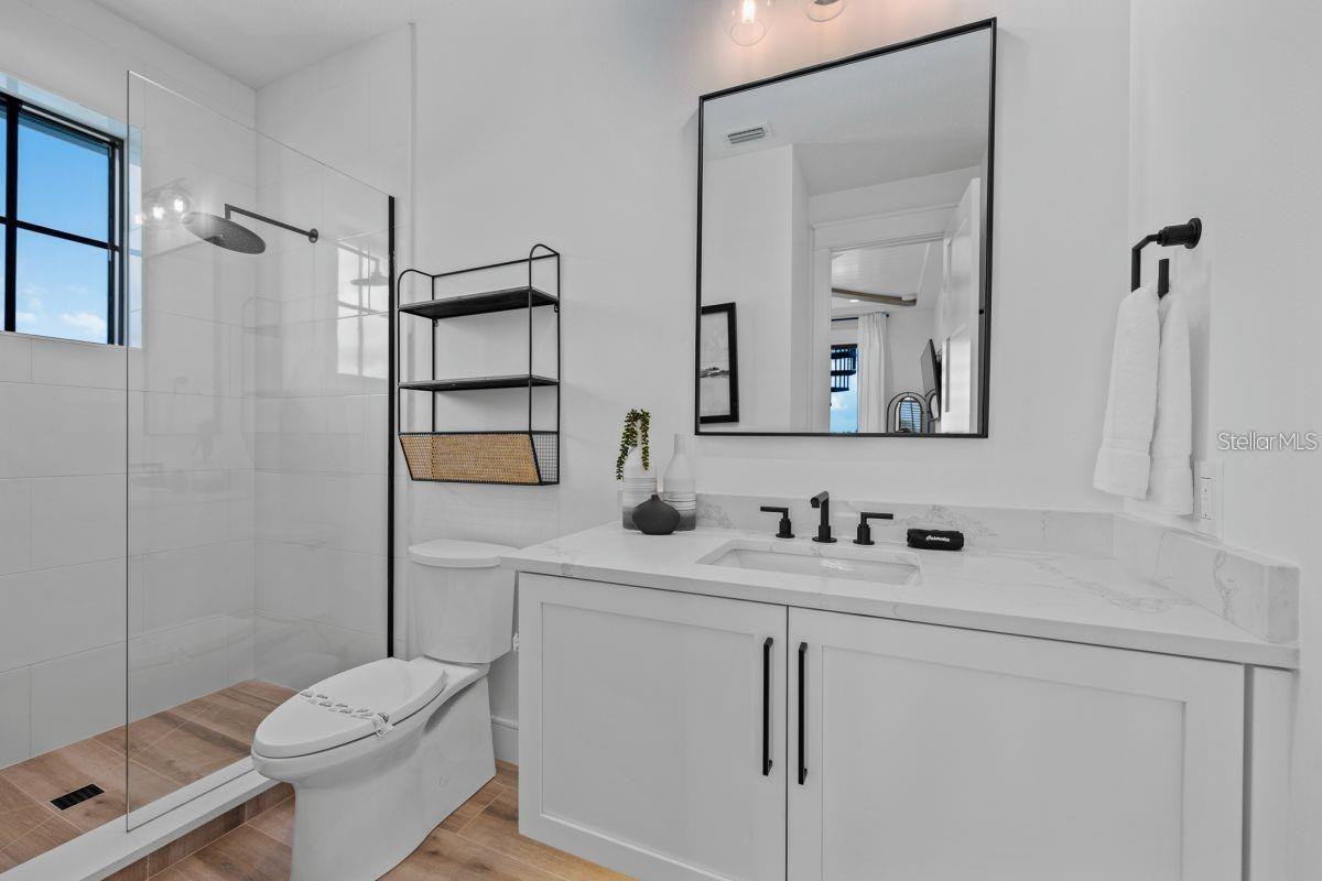 Sarasota, Florida, 34242, United States, 7 Bedrooms Bedrooms, ,8 BathroomsBathrooms,Residential,Active,1773223