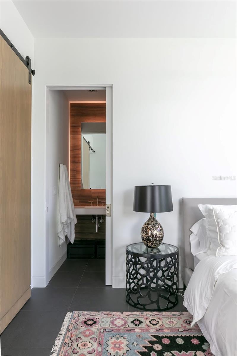 Sarasota, Florida, 34239, United States, 5 Bedrooms Bedrooms, ,5 BathroomsBathrooms,Residential,Active,2011197