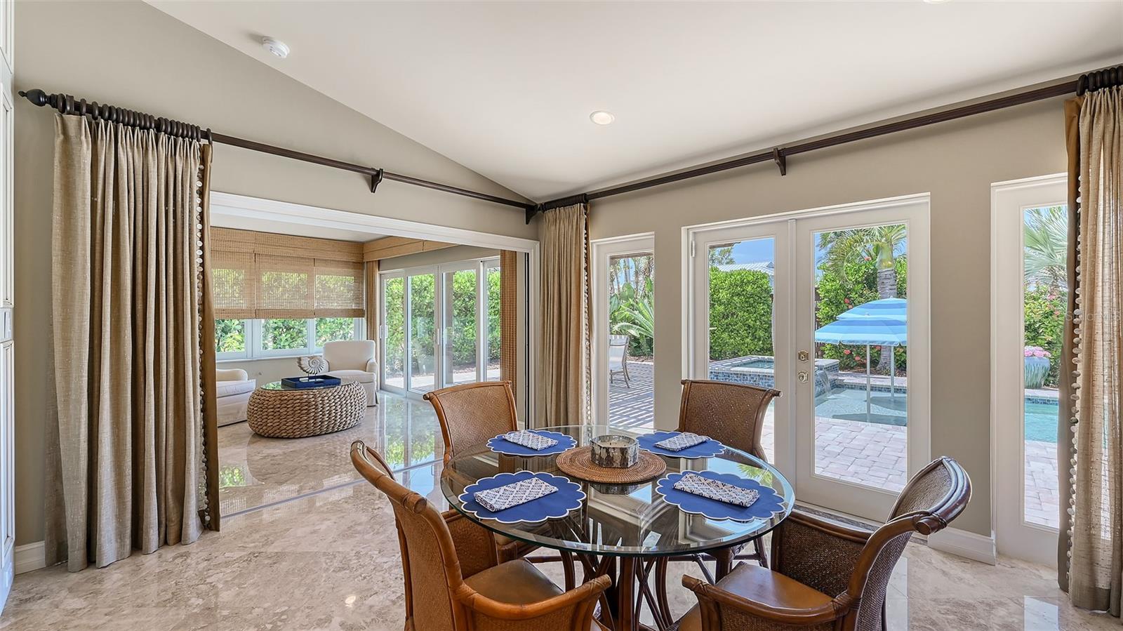 Longboat Key, Florida, 34228, United States, 4 Bedrooms Bedrooms, ,4 BathroomsBathrooms,Residential,Active,1926682