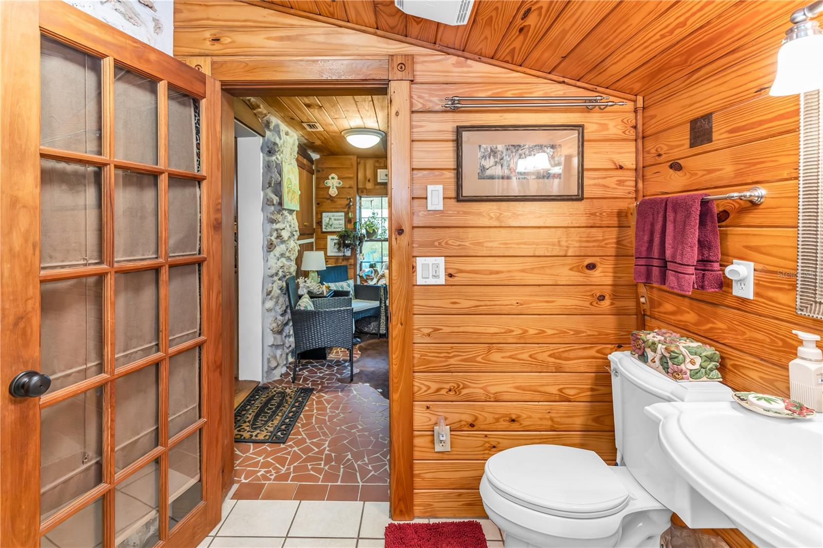 Crystal River, Florida, 34428, United States, 6 Bedrooms Bedrooms, ,5 BathroomsBathrooms,Residential,Active,1945058